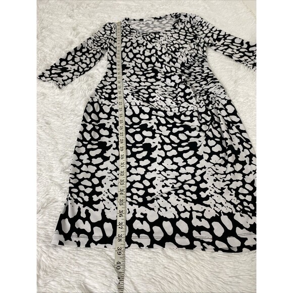 Calvin Klein Sheath Dress Size 12 Black White Animal Print Ruched 3/4 Sleeve - Picture 8 of 13